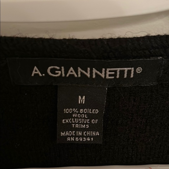 A. Giannetti Black & Grey Wool Ruffle front & bottom zip front Jacket, size M - Picture 4 of 7